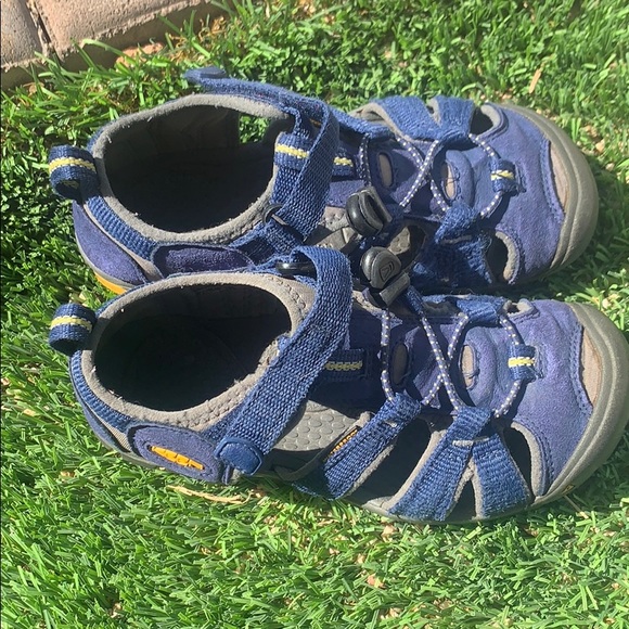 Keen sandals - Picture 2 of 4